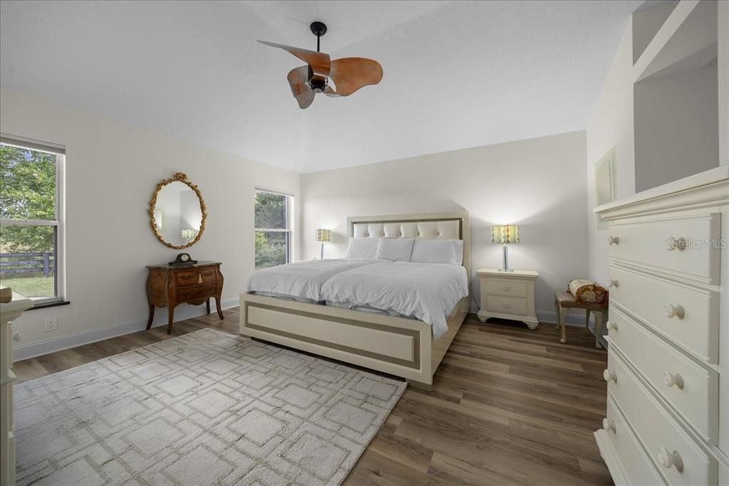 Active With Contract: $525,000 (3 beds, 2 baths, 1761 Square Feet)