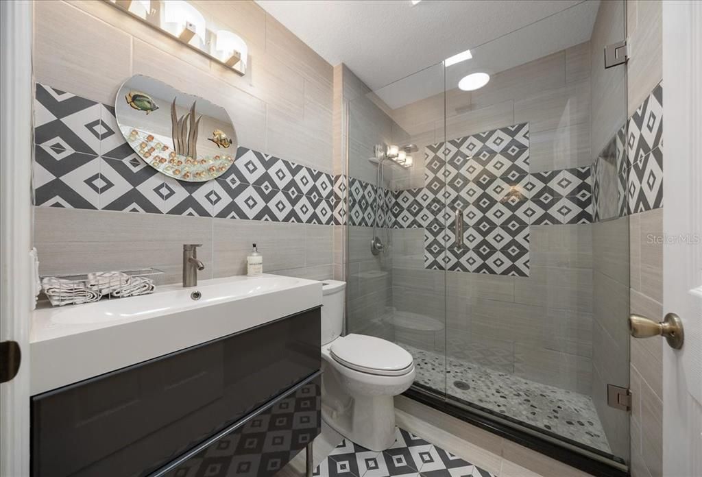 Active With Contract: $525,000 (3 beds, 2 baths, 1761 Square Feet)