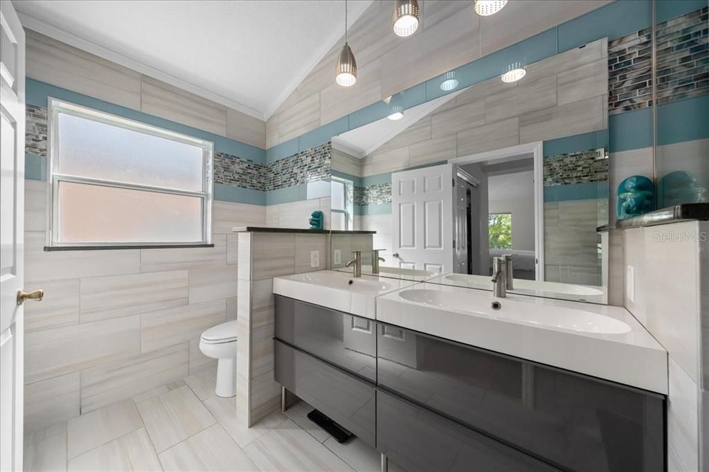 Active With Contract: $525,000 (3 beds, 2 baths, 1761 Square Feet)