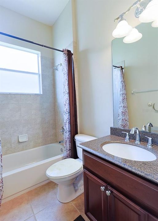 待售: $369,000 (3 贝兹, 3 浴室, 1820 平方英尺)