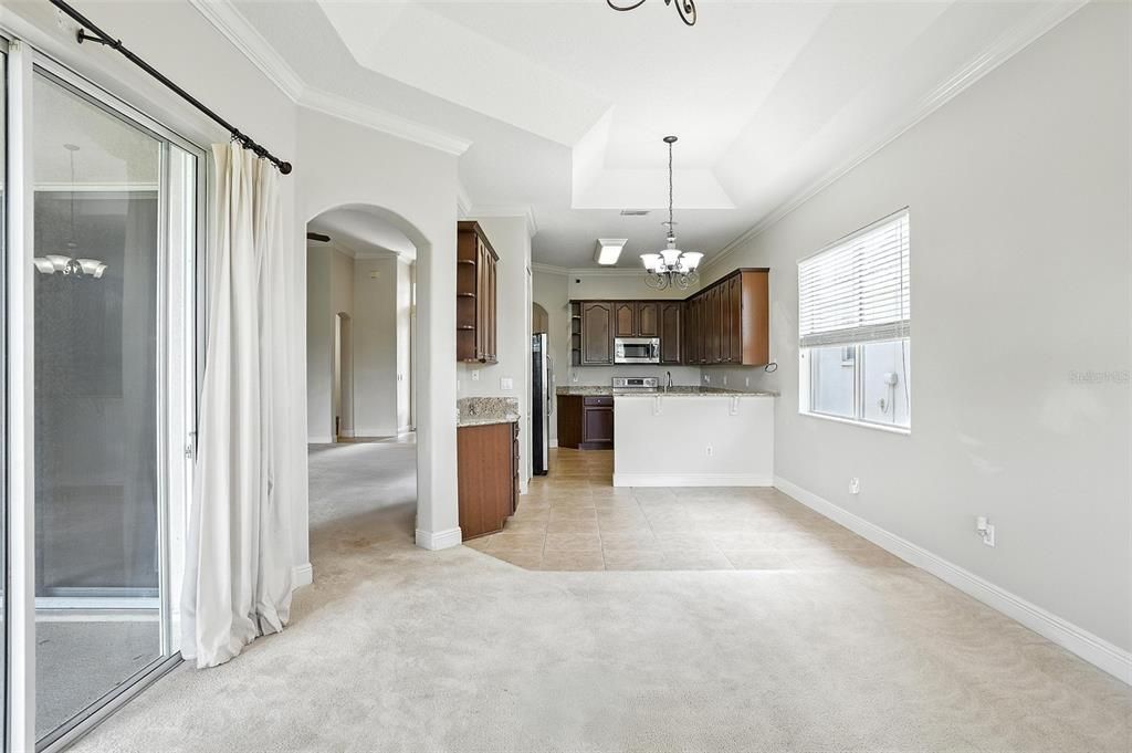 待售: $369,000 (3 贝兹, 3 浴室, 1820 平方英尺)