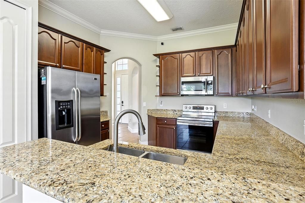 待售: $369,000 (3 贝兹, 3 浴室, 1820 平方英尺)