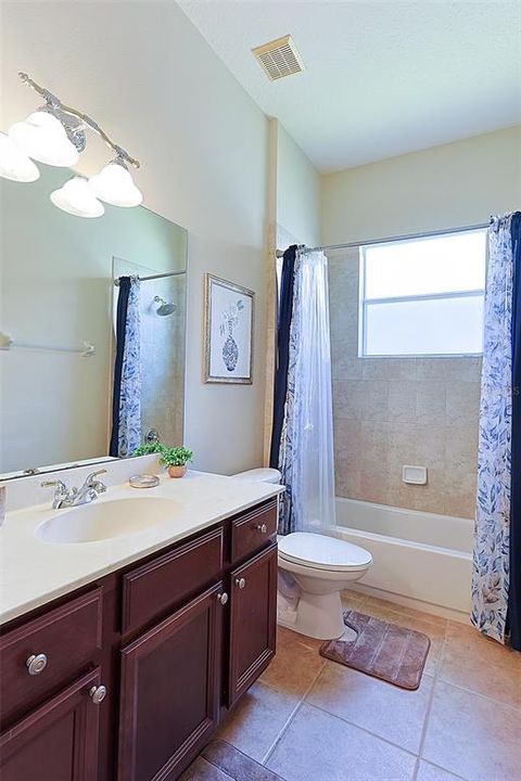 待售: $369,000 (3 贝兹, 3 浴室, 1820 平方英尺)