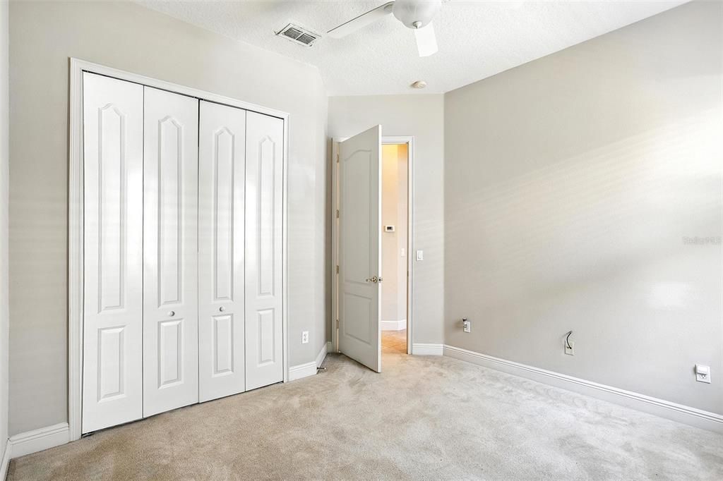 待售: $369,000 (3 贝兹, 3 浴室, 1820 平方英尺)