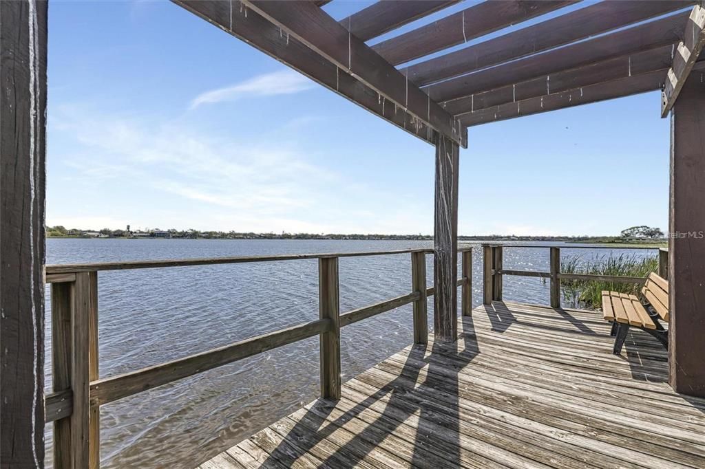 Active With Contract: $173,000 (2 beds, 2 baths, 901 Square Feet)