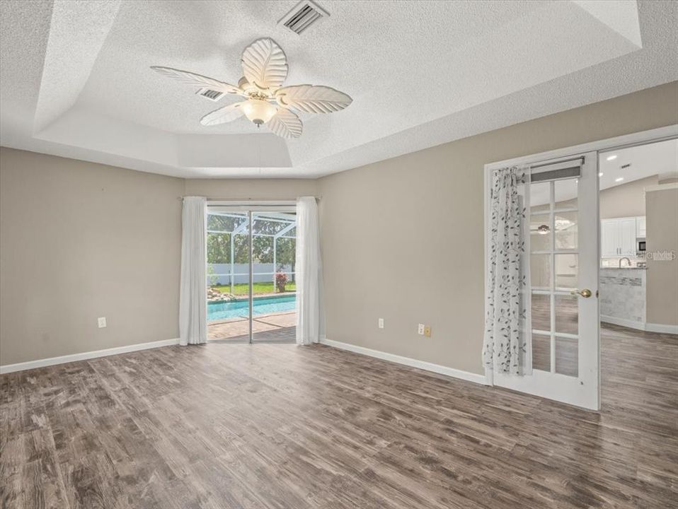 For Sale: $480,000 (3 beds, 2 baths, 2092 Square Feet)