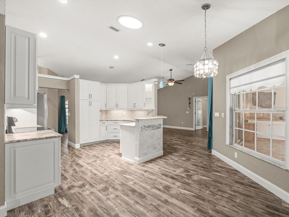 For Sale: $480,000 (3 beds, 2 baths, 2092 Square Feet)