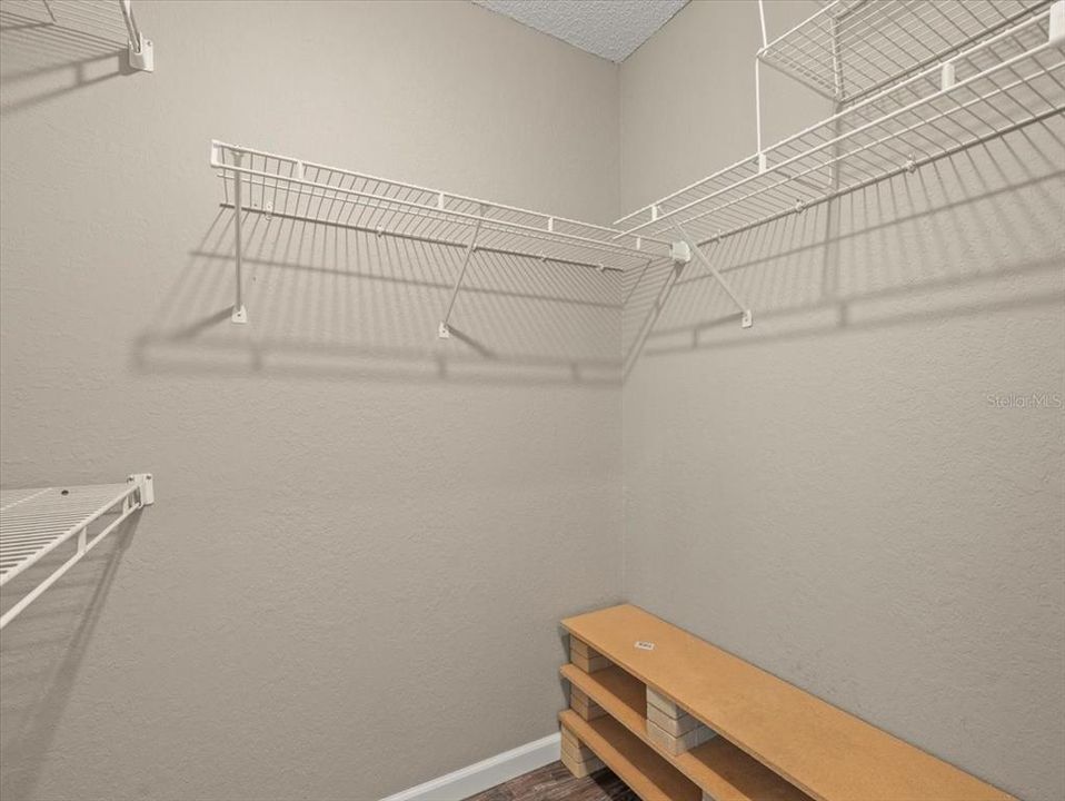 For Sale: $480,000 (3 beds, 2 baths, 2092 Square Feet)