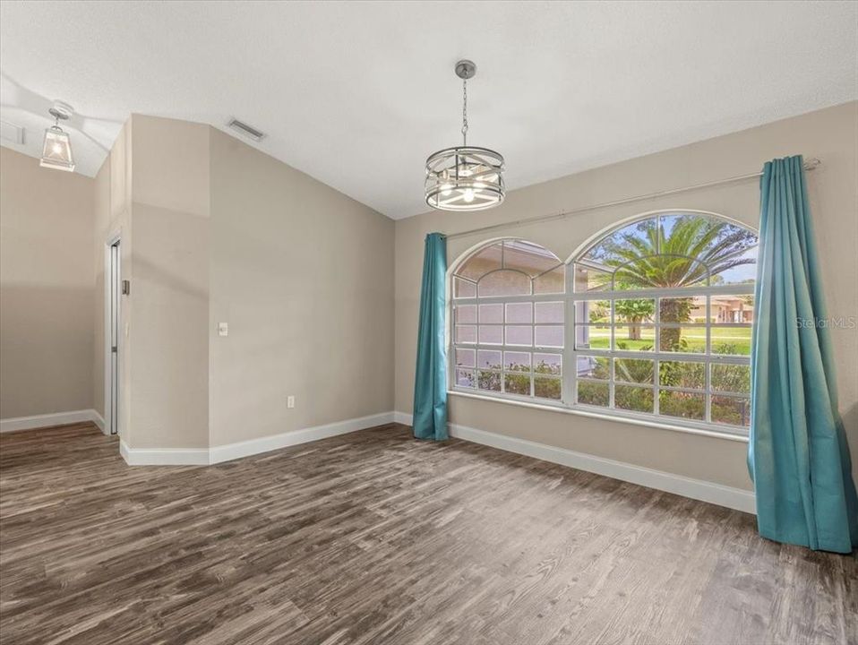 For Sale: $480,000 (3 beds, 2 baths, 2092 Square Feet)