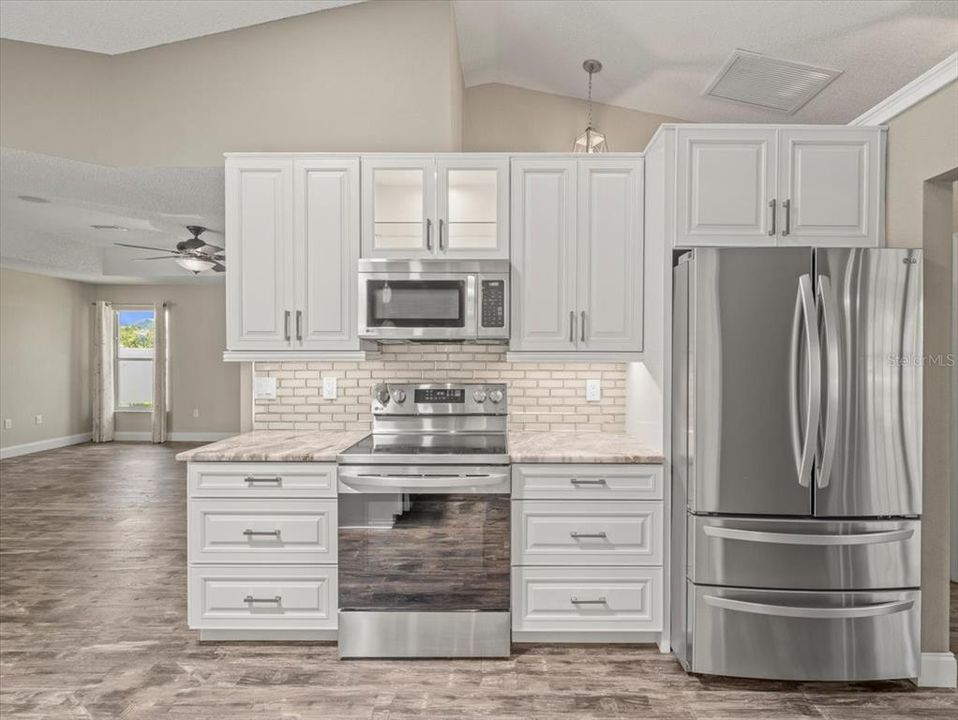 For Sale: $480,000 (3 beds, 2 baths, 2092 Square Feet)