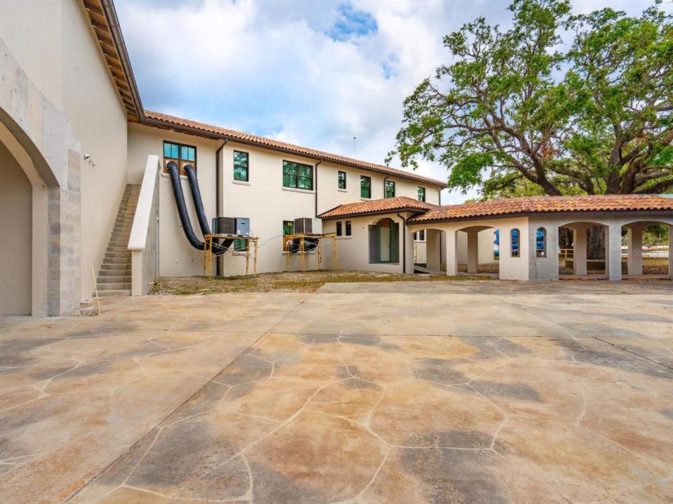 For Sale: $19,999,000 (7 beds, 7 baths, 18869 Square Feet)