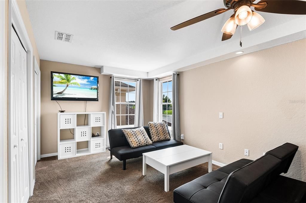 待售: $403,380 (3 贝兹, 2 浴室, 2592 平方英尺)