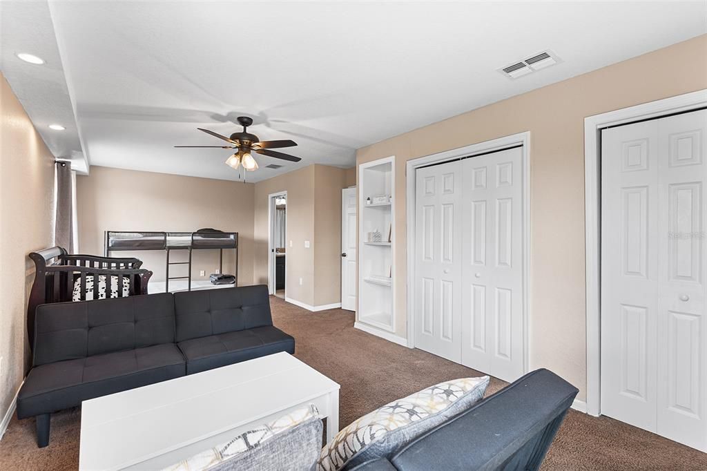 待售: $403,380 (3 贝兹, 2 浴室, 2592 平方英尺)