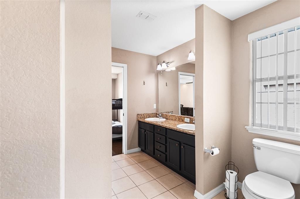 待售: $403,380 (3 贝兹, 2 浴室, 2592 平方英尺)