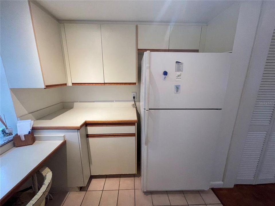 合同活跃: $114,900 (2 贝兹, 1 浴室, 687 平方英尺)