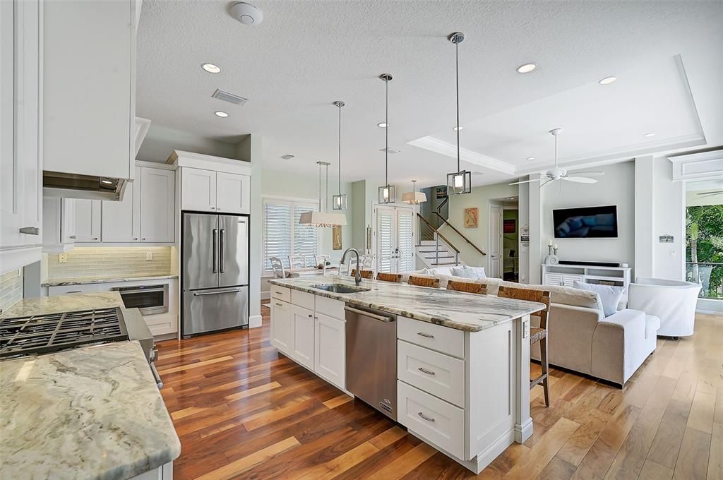 For Rent: $17,000 (4 beds, 3 baths, 2447 Square Feet)