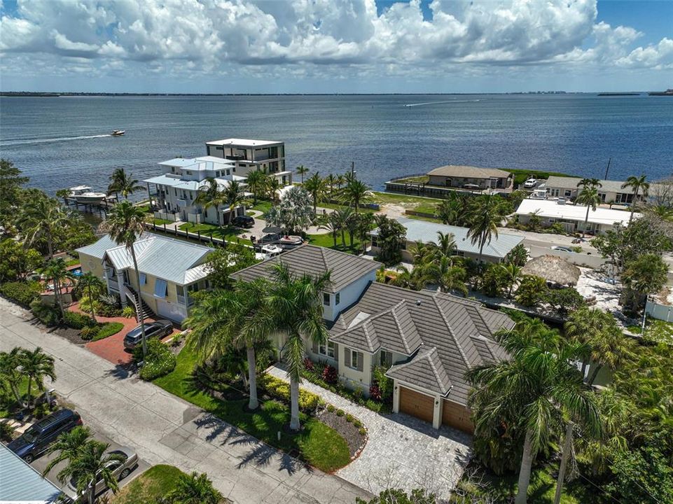 For Rent: $17,000 (4 beds, 3 baths, 2447 Square Feet)