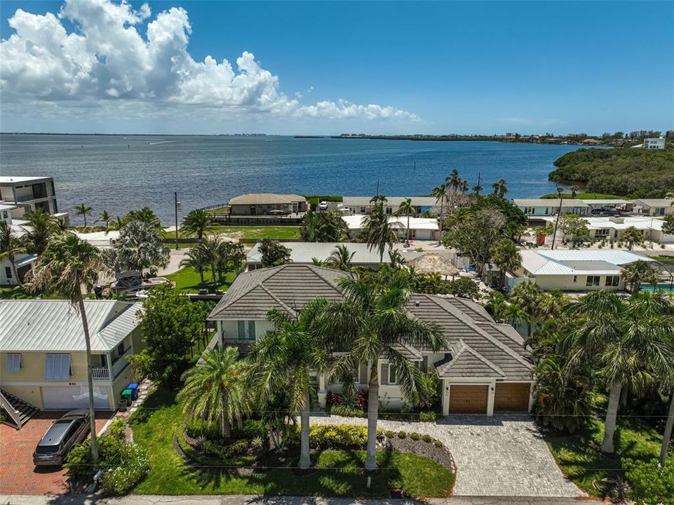 For Rent: $17,000 (4 beds, 3 baths, 2447 Square Feet)