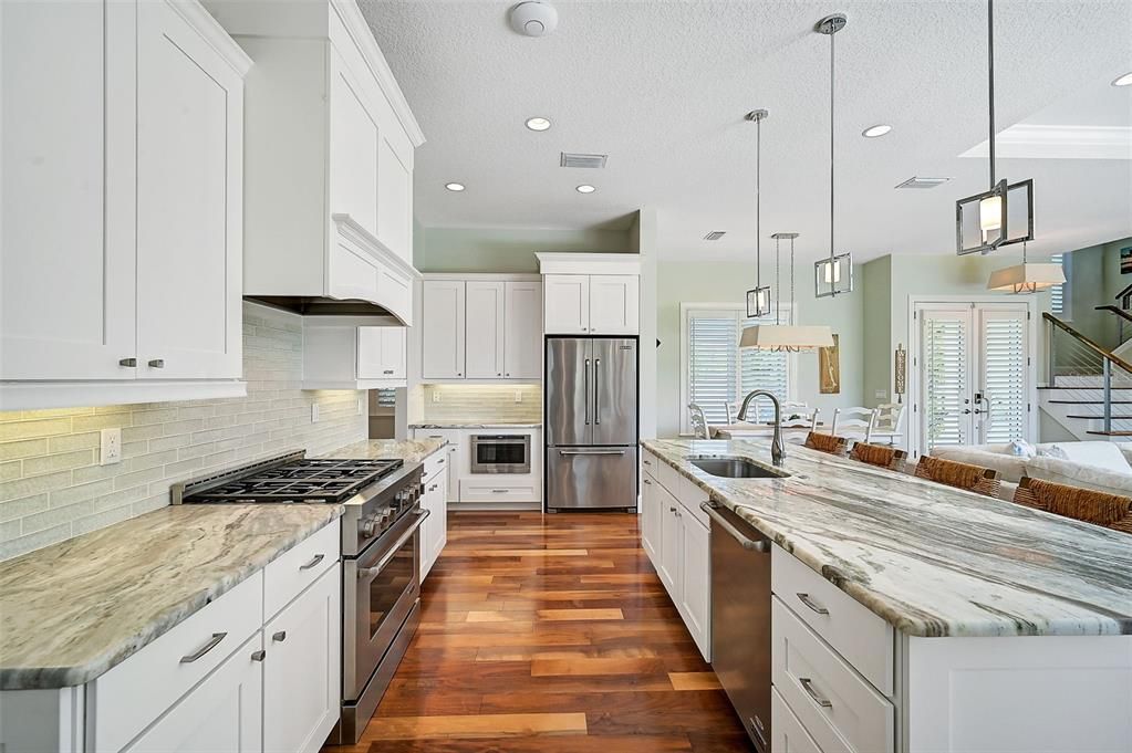 For Rent: $17,000 (4 beds, 3 baths, 2447 Square Feet)