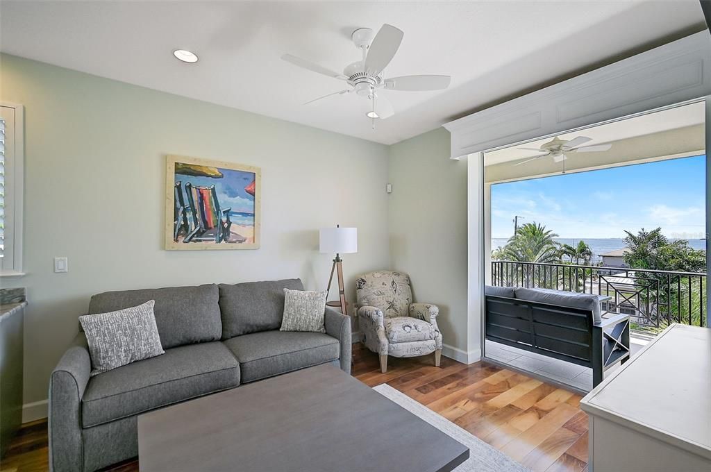 For Rent: $17,000 (4 beds, 3 baths, 2447 Square Feet)