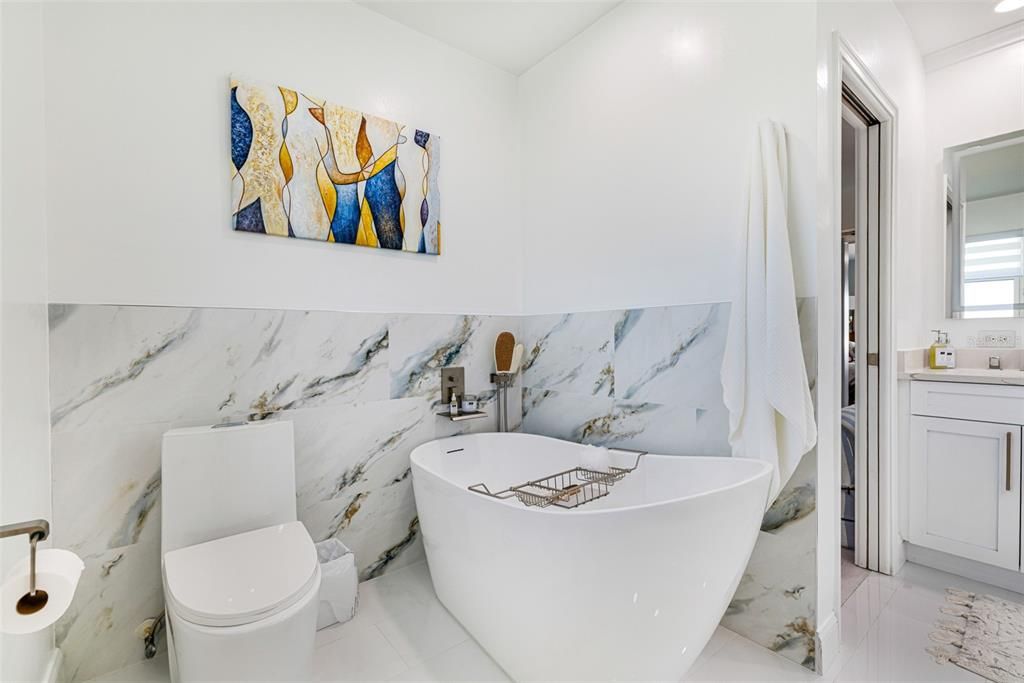 待售: $995,000 (3 贝兹, 3 浴室, 2328 平方英尺)