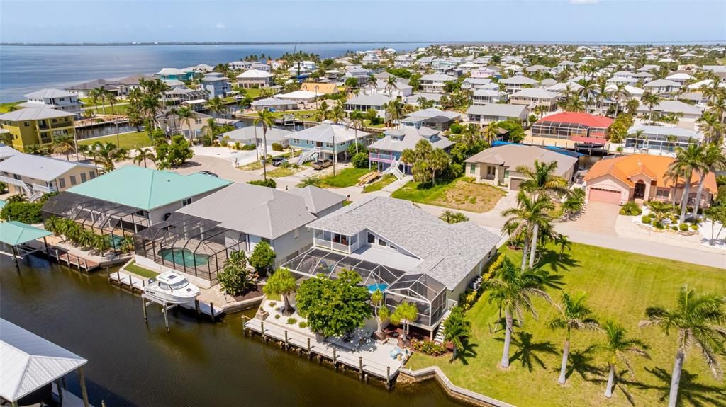 待售: $995,000 (3 贝兹, 3 浴室, 2328 平方英尺)