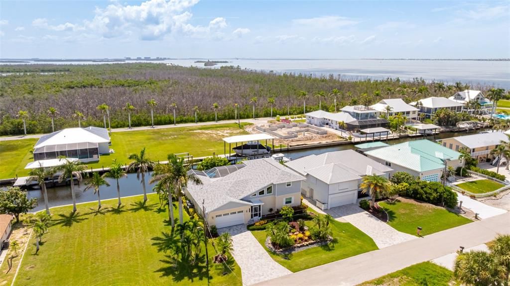 待售: $995,000 (3 贝兹, 3 浴室, 2328 平方英尺)