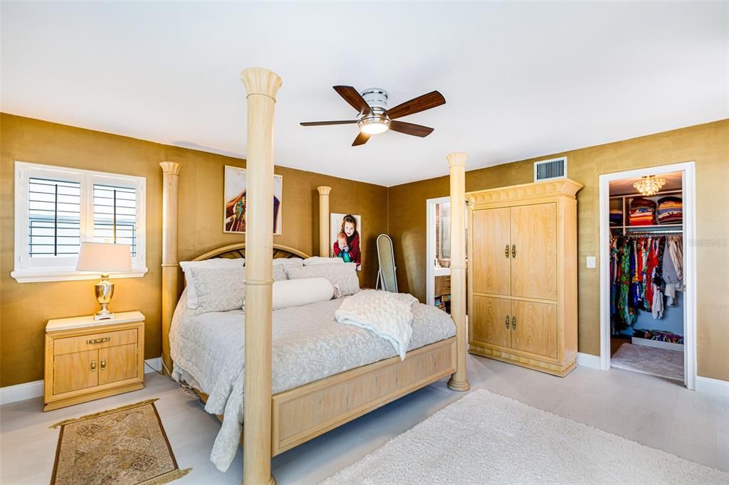 待售: $995,000 (3 贝兹, 3 浴室, 2328 平方英尺)