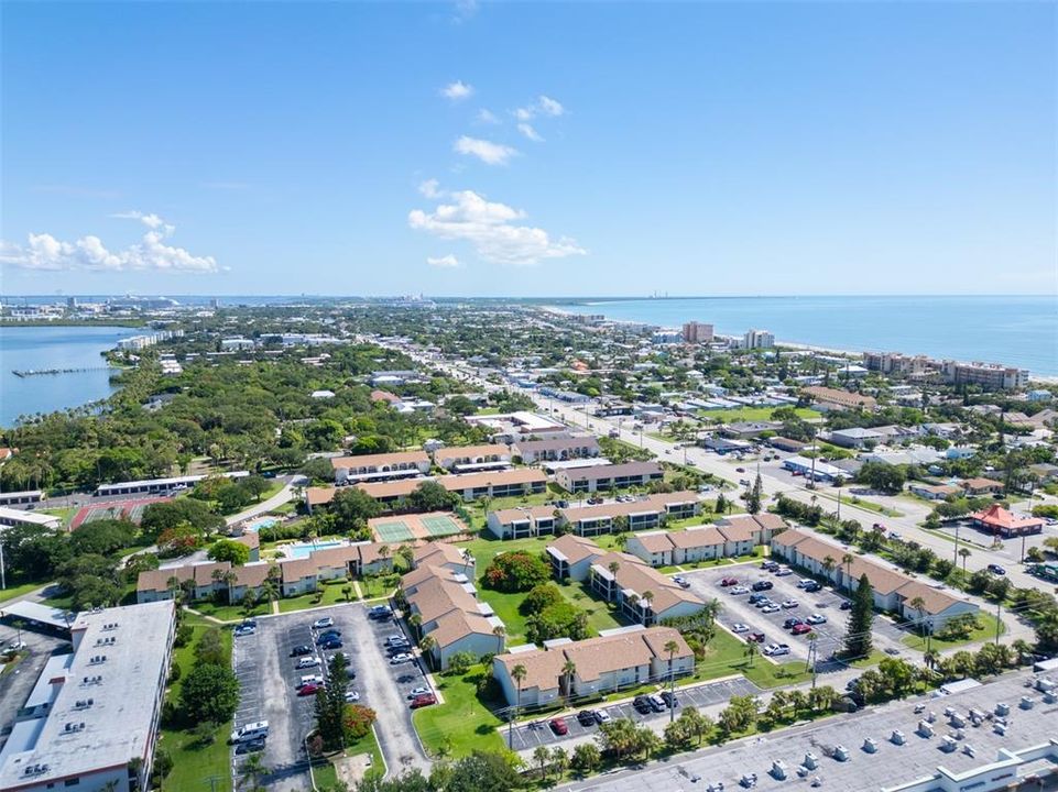 En Venta: $223,500 (2 camas, 2 baños, 1137 Pies cuadrados)