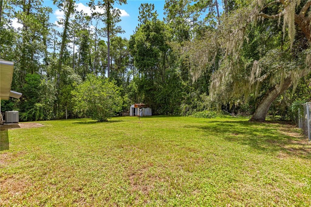 Под контрактом: $180,000 (3 спален, 1 ванн, 1373 Квадратных фут)