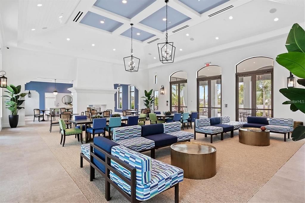 合同活跃: $620,000 (3 贝兹, 3 浴室, 2116 平方英尺)