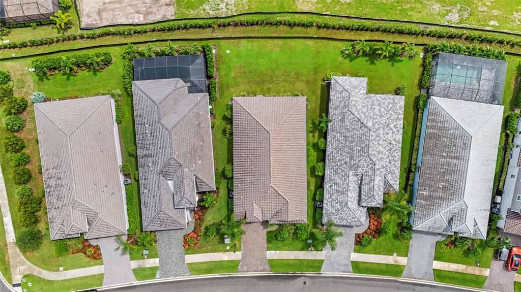 合同活跃: $620,000 (3 贝兹, 3 浴室, 2116 平方英尺)