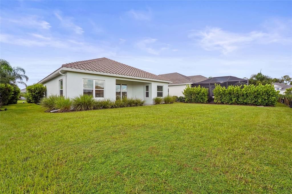 合同活跃: $620,000 (3 贝兹, 3 浴室, 2116 平方英尺)