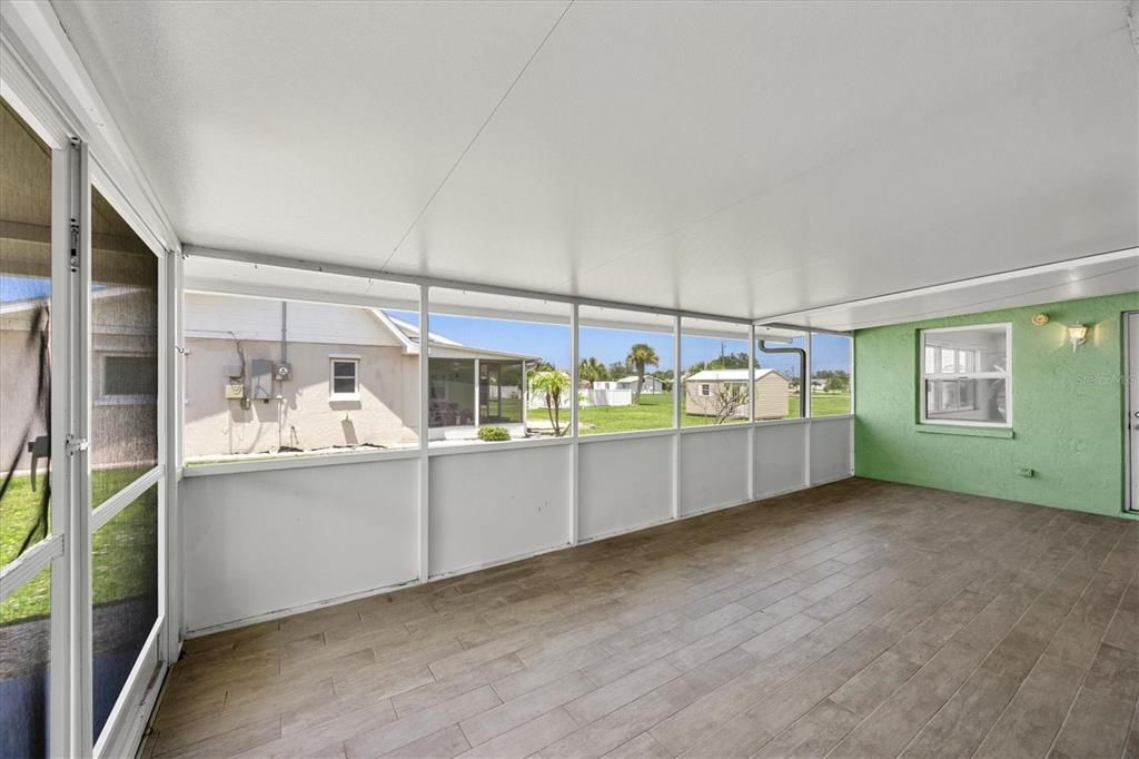 Active With Contract: $240,000 (2 beds, 2 baths, 1330 Square Feet)