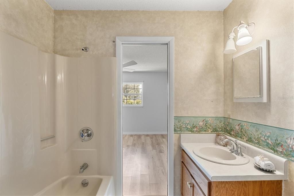 Active With Contract: $240,000 (2 beds, 2 baths, 1330 Square Feet)