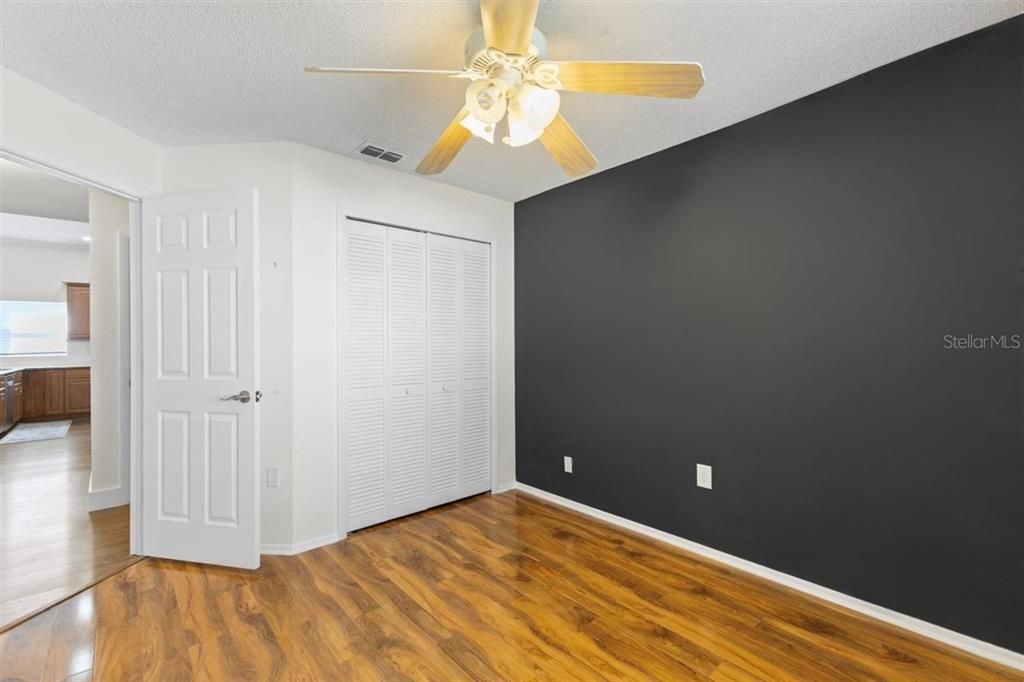 Active With Contract: $469,900 (3 beds, 2 baths, 1674 Square Feet)