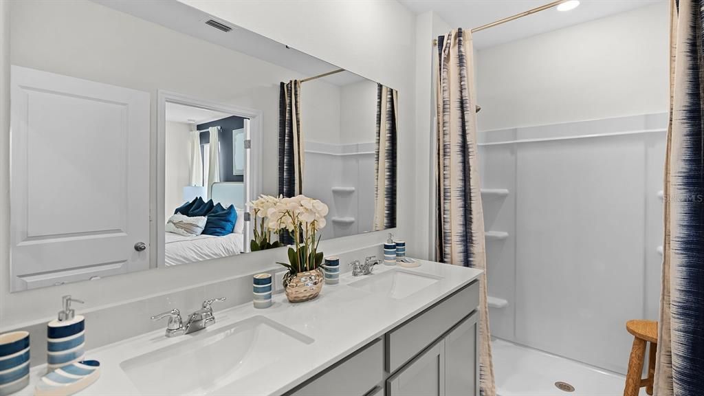 Active With Contract: $294,990 (4 beds, 2 baths, 1665 Square Feet)