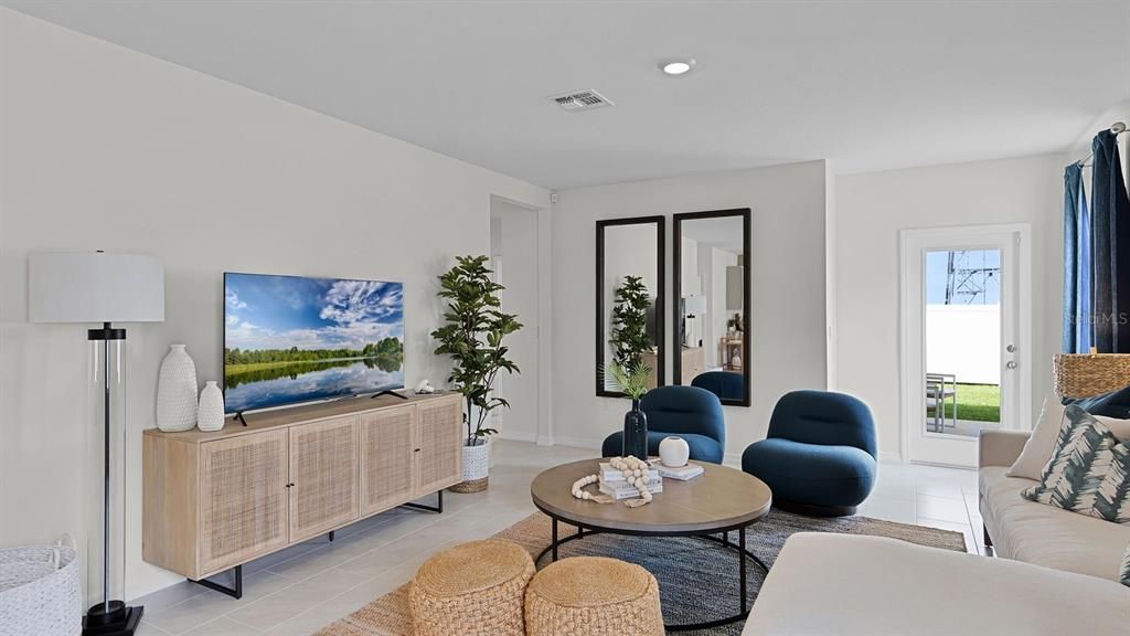 Active With Contract: $294,990 (4 beds, 2 baths, 1665 Square Feet)