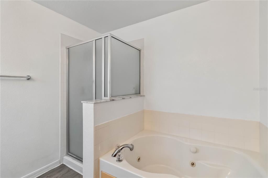 待售: $475,000 (4 贝兹, 2 浴室, 2885 平方英尺)