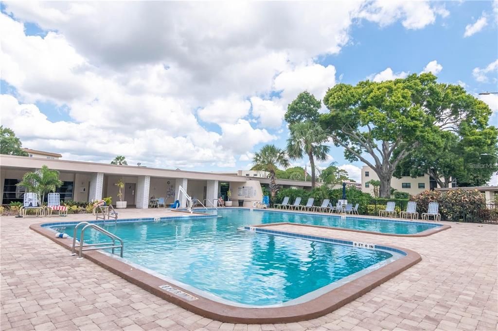 For Sale: $174,500 (2 beds, 2 baths, 1135 Square Feet)