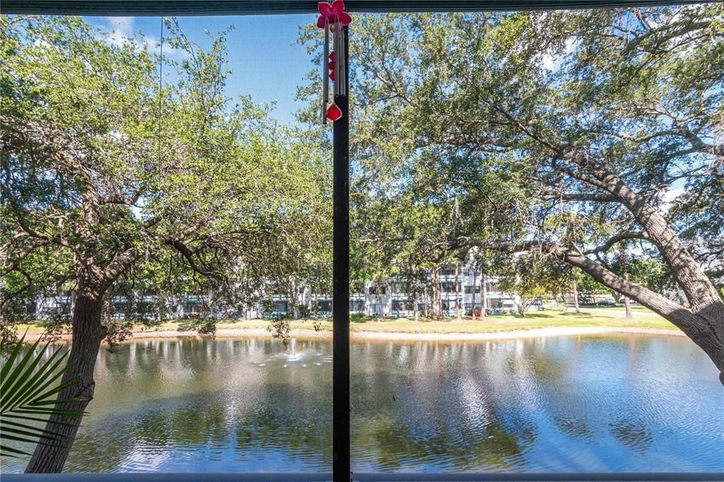 For Sale: $174,500 (2 beds, 2 baths, 1135 Square Feet)