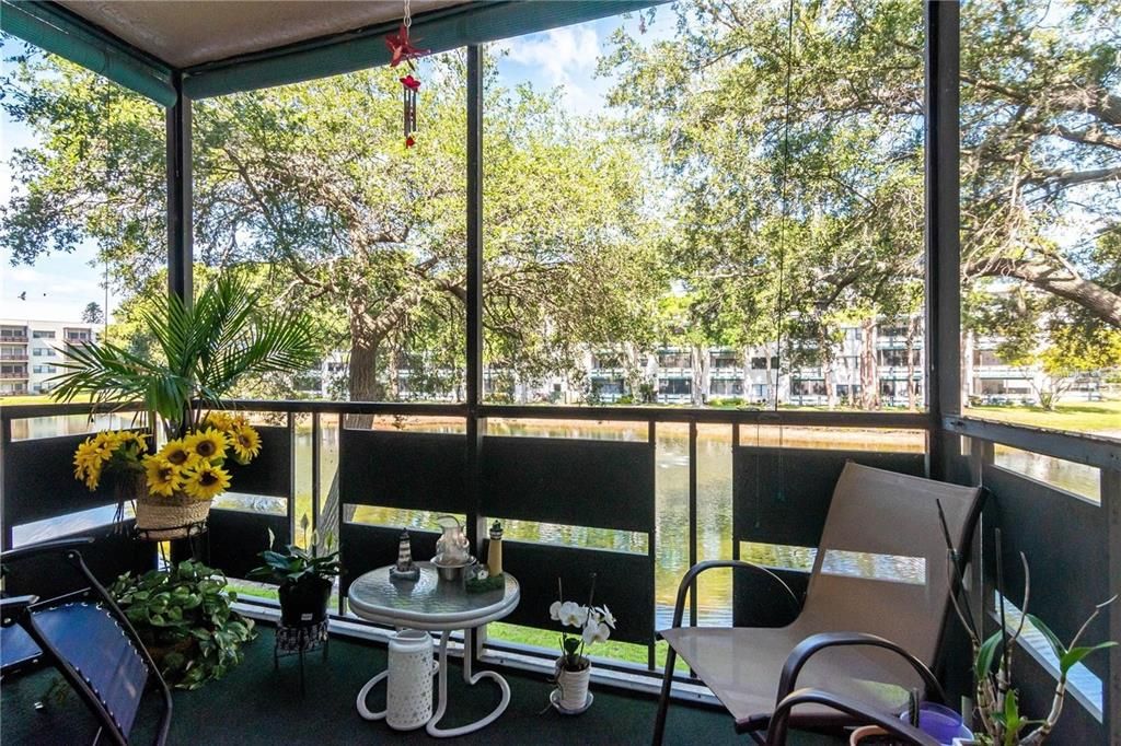 For Sale: $174,500 (2 beds, 2 baths, 1135 Square Feet)