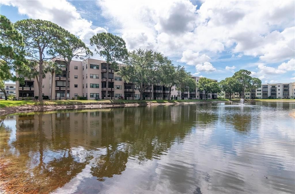 For Sale: $174,500 (2 beds, 2 baths, 1135 Square Feet)