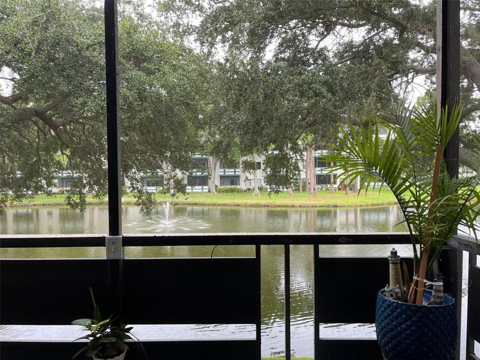 For Sale: $174,500 (2 beds, 2 baths, 1135 Square Feet)