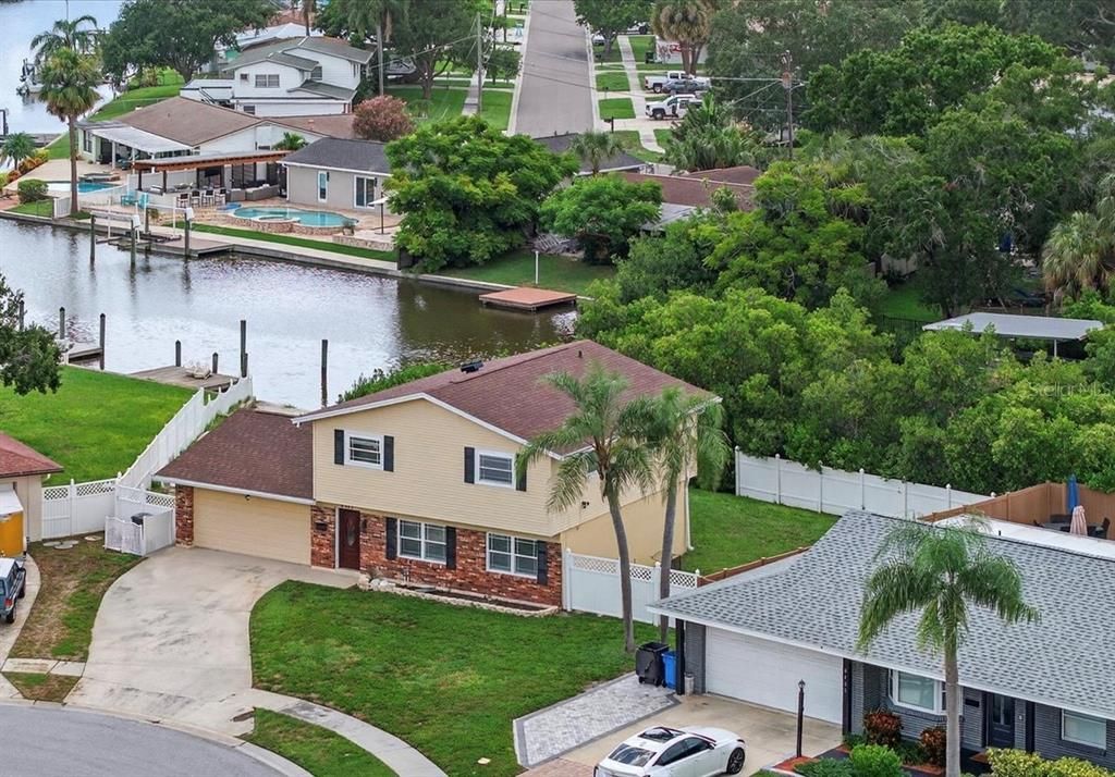 Под контрактом: $529,000 (4 спален, 2 ванн, 1932 Квадратных фут)