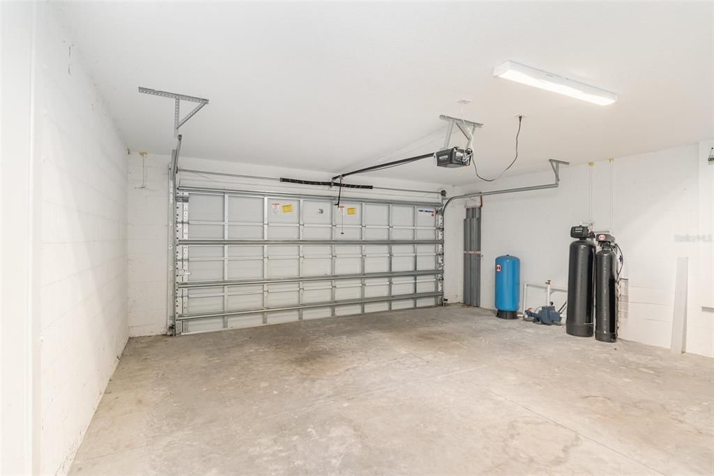 待售: $292,500 (4 贝兹, 2 浴室, 1821 平方英尺)