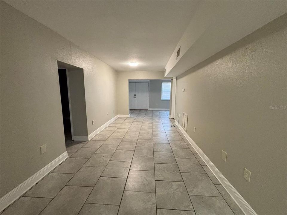 For Sale: $400,000 (6 beds, 0 baths, 2038 Square Feet)