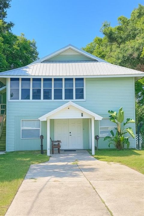 For Sale: $400,000 (6 beds, 0 baths, 2038 Square Feet)