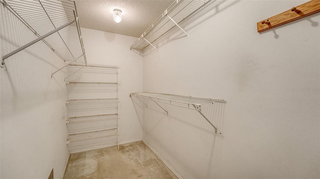 Под контрактом: $639,000 (3 спален, 2 ванн, 2014 Квадратных фут)