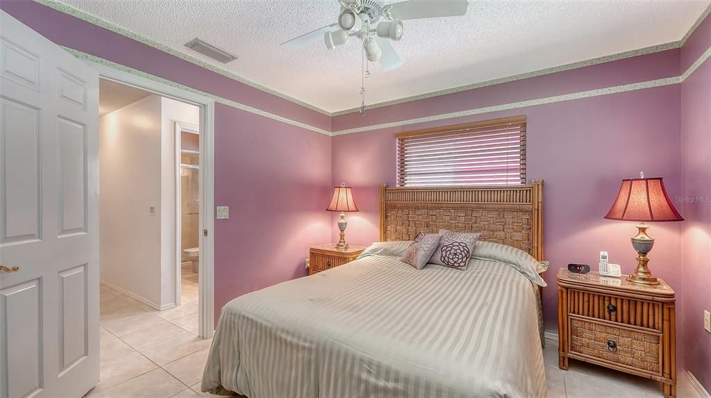 Под контрактом: $639,000 (3 спален, 2 ванн, 2014 Квадратных фут)